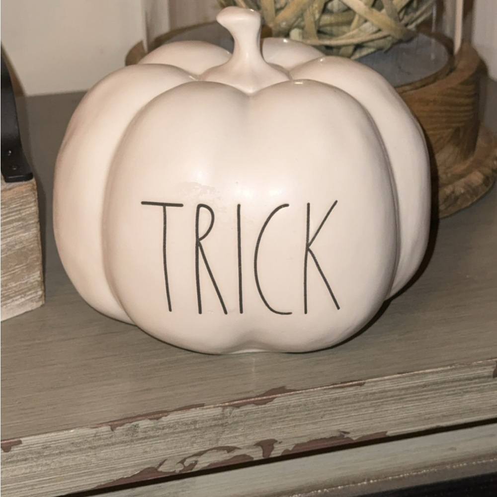 Rae Dunn RD White Ceramic Pumpkin Fall/Halloween Home Decor Accent “TRICK”